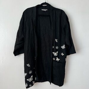 Black Cool in Cotton linen kimono with butterfly print. Sz medium.